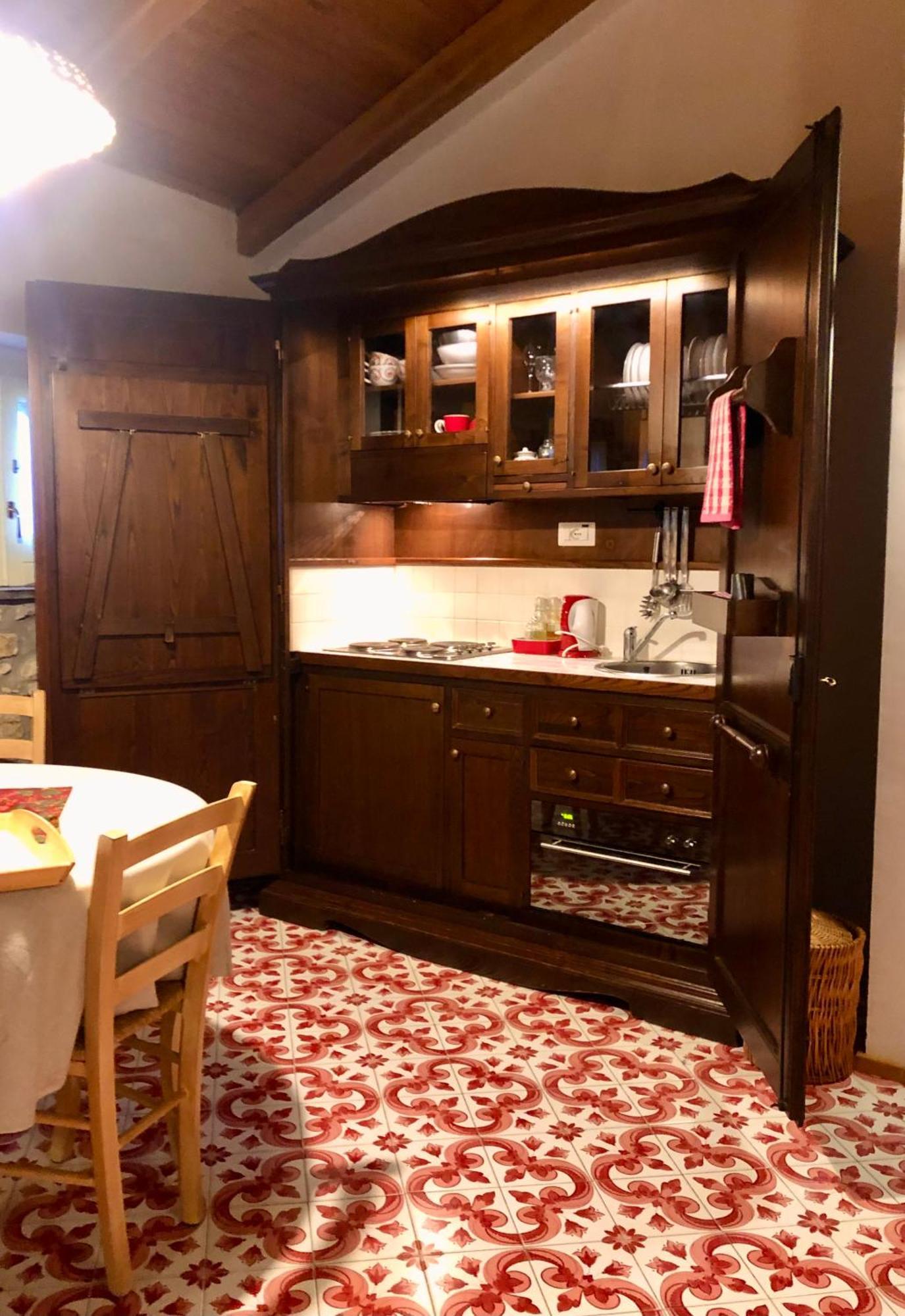 Residenza Matarazzo E Le Sue Soffitte Apartment กัสเตลลาบาเต ภายนอก รูปภาพ