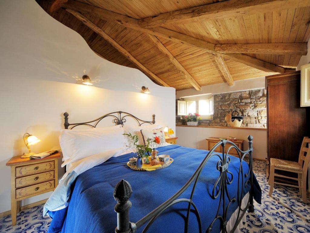 Residenza Matarazzo E Le Sue Soffitte Apartment กัสเตลลาบาเต ห้อง รูปภาพ